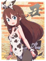  :d animal_print black_choker black_pantyhose blue_eyes border bow breasts brown_hair chinese_zodiac choker commentary_request covered_navel cow_print cow_tail cowboy_shot egasumi female hair_ribbon hairbow highres leotard long_hair looking_at_viewer low-tied_long_hair michino_arika_(nazonazo) new_year open_mouth original pantyhose playboy_bunny print_bow print_leotard print_ribbon ribbon seigaiha side-tie_leotard sidelocks small_breasts smile solo standing tail very_long_hair white_border white_bow white_leotard white_ribbon wrist_cuffs year_of_the_ox yokoyoko_(nazonazo) 