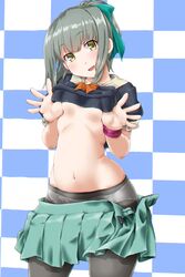  blush breasts checkered_background clothes_lift commentary_request dd_(ijigendd) female flashing green_hair green_ribbons green_skirt groin head_tilt highres kantai_collection lace lace-trimmed_panties lace_trim lifting_own_clothes loose_skirt navel panties panties_under_pantyhose pantyhose ribbon shirt_lift short_hair skirt smile solo striped striped_background underboob underwear white_panties yellow_eyes yuubari_(kancolle) 