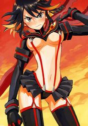  blush breasts commentary_request corn_potako female kill_la_kill matoi_ryuuko medium_breasts microskirt multicolored_hair navel over_shoulder partial_commentary revealing_clothes scissor_blade_(kill_la_kill) senketsu short_hair showgirl_skirt skirt solo sword sword_over_shoulder thighhighs two-tone_hair underboob weapon weapon_over_shoulder 