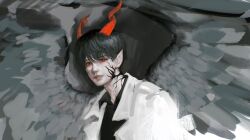  1boy black_hair black_shirt black_wings coat collared_shirt colored_veins demon_horns expressionless feathered_wings horns kim_dokja looking_at_viewer macaronijail male_focus official_alternate_costume omniscient_reader&#039;s_viewpoint pointy_ears popped_collar red_eyes shirt short_hair solo upper_body veins white_coat wings 