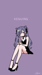  ameniwa anklet armlet bare_shoulders black_dress character_name commentary cone_hair_bun double_bun dress english_commentary female frilled_bracelet genshin_impact hair_bun hair_ornament hair_ribbon high_heels highres jewelry keqing_(genshin_impact) long_hair nail_polish purple_background purple_hair ribbon signature simple_background sleeveless sleeveless_dress solo twintails very_long_hair 