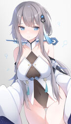  artist_name bare_shoulders blue_eyes blush breasts closed_mouth commentary covered_navel detached_sleeves female genshin_impact grey_hair groin guizhong_(genshin_impact) hair_ornament highres leotard long_sleeves medium_breasts short_hair short_hair_with_long_locks sidelocks simple_background solo symbol-only_commentary tassel tassel_hair_ornament thigh_gap thighs wide_sleeves xlyami 