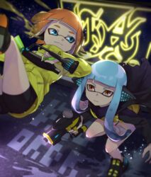  2girls agent_3_(splatoon) agent_4_(splatoon) annotated aqua_eyes aqua_hair bike_shorts black_cape black_footwear black_shirt black_shorts blunt_bangs cape closed_mouth commentary english_text gun headgear hero_dualies_(splatoon) hero_shot_(splatoon) holding holding_gun holding_weapon inkling inkling_girl inkling_player_character jacket jumping light_frown light_particles long_hair long_sleeves looking_at_another multiple_girls neon_lights orange_eyes orange_hair shirt shoes short_hair shorts smile sneakers splatoon_(series) splatoon_1 splatoon_2 splatoon_2:_octo_expansion squidbeak_splatoon standing takeko_spla tentacle_hair text_background torn_cape torn_clothes upside-down vest weapon yellow_jacket yellow_vest 