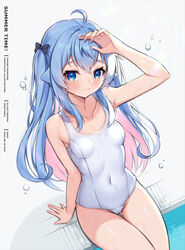  ahoge arm_support arm_up bare_arms bare_shoulders black_bow blue_hair blush bow breasts closed_mouth commentary feet_out_of_frame female grey_background hair_between_eyes hairbow highres indie_virtual_youtuber kagura_nana multicolored_hair old_school_swimsuit one-piece_swimsuit pink_hair pool poolside school_swimsuit sitting small_breasts solo sosai_salada swimsuit thigh_gap two-tone_hair two_side_up virtual_youtuber water wet white_one-piece_swimsuit 