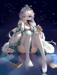  ass blue_eyes blue_nails chinese_clothes clothing_request commentary_request constellation feet female fur_trim ginklaga hair_between_eyes hair_ornament highres holding honkai_(series) honkai_impact_3rd long_hair long_sleeves looking_at_viewer nail_polish night night_sky no_shoes reflection sitting sky solo star_(sky) starry_sky theresa_apocalypse thighhighs water white_hair white_thighhighs zhuge_kongming_(honkai_impact) 