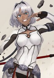  armor belt black_gloves blue_eyes bodysuit breasts caenis_(fate) dark-skinned_female dark_skin fate/grand_order fate_(series) faulds female fingerless_gloves gloves grin hair_intakes hairband highres kouzuki_kei large_breasts looking_at_viewer pauldrons polearm short_hair shoulder_armor smile solo spear weapon white_bodysuit white_hair 