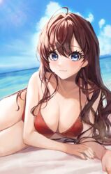  :3 absurdres ahoge bare_shoulders beach bikini blue_eyes blue_sky blush breasts brown_hair cleavage cloud collarbone commentary_request day female highres ichinose_shiki idolmaster idolmaster_cinderella_girls kudou_(sikisiki0000) large_breasts long_hair looking_at_viewer ocean outdoors red_bikini side-tie_bikini_bottom sky smile solo swimsuit water wavy_hair 