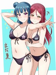  &gt;:) 2girls arm_behind_head armpits behind_another bikini black_bikini blue_background blue_hair blush breasts collarbone commentary_request cowboy_shot floral_print front-tie_bikini_top front-tie_top looking_at_viewer love_live! love_live!_sunshine!! matching_outfits medium_breasts multiple_girls navel outstretched_arm purple_eyes red_hair sakurauchi_riko side-tie_bikini_bottom small_breasts squiggle stomach swimsuit translated tsushima_yoshiko turkey_min v-shaped_eyebrows wavy_mouth yellow_eyes 