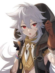  1boy antenna_hair bad_id bad_twitter_id bandaged_arm bandages brown_gloves commentary genshin_impact gloves grey_hair hair_between_eyes hood hood_up long_hair male_focus miz_(mi) oerba_yun_fang open_mouth razor_(genshin_impact) red_eyes scar scar_on_face simple_background sleeveless solo upper_body white_background 