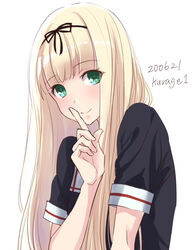  black_ribbon black_serafuku black_shirt blonde_hair commentary_request dated female green_eyes hair_ribbon index_finger_raised kantai_collection kurage1 long_hair looking_at_viewer one-hour_drawing_challenge ribbon sailor_collar school_uniform serafuku shirt simple_background smile solo straight_hair twitter_username upper_body white_background white_sailor_collar yuudachi_(kancolle) 