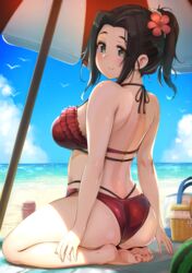  ass back bare_arms bare_shoulders barefoot basket beach beach_towel beach_umbrella bikini black_eyes black_hair blue_sky day ebihara_naho female from_behind full_body hair_ornament hair_scrunchie highres horizon idolmaster idolmaster_cinderella_girls long_hair looking_at_viewer looking_back ocean outdoors ponytail red_bikini scrunchie sitting sky smile soles solo summer swimsuit toruneko towel umbrella wariza white_scrunchie 