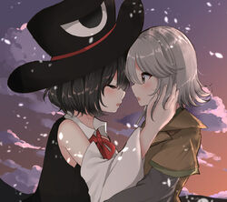  2others androgynous blush bow brown_coat closed_eyes coat detached_sleeves enraku_tsubakura grey_hair hat highres houlen_yabusame imminent_kiss large_hat len&#039;en multiple_others other_focus ougi_hina short_hair short_hair_with_long_locks top_hat 