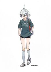  alternate_costume bag bike_shorts black_shorts commentary female full_body green_eyes green_hair green_shirt grey_eyes grey_footwear grey_socks gundam gundam_suisei_no_majo hair_between_eyes handbag highres jewelry korean_commentary long_hair miorine_rembran mwoji necklace shirt shoes short_sleeves shorts simple_background sneakers socks solo very_long_hair white_background 