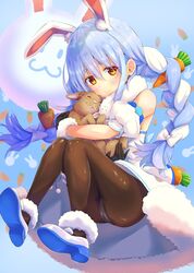  animal animal_ear_fluff animal_ears animal_hug bare_shoulders black_gloves black_leotard black_pantyhose blue_hair blush braid bridal_garter carrot_hair_ornament closed_mouth coat coat_dress detached_sleeves don-chan_(usada_pekora) dress eyebrows_hidden_by_hair female food-themed_hair_ornament full_body fur-trimmed_coat fur-trimmed_gloves fur_scarf fur_trim gloves hair_between_eyes hair_ornament highres hikimayu hololive leotard leotard_under_clothes long_hair looking_at_viewer mary_janes multicolored_hair orange_eyes pantyhose playboy_bunny puffy_short_sleeves puffy_sleeves rabbit rabbit_ears scarf shoes short_eyebrows short_sleeves sidelocks smile solo strapless strapless_dress strapless_leotard tarunyan thick_eyebrows twin_braids twintails two-tone_hair usada_pekora usada_pekora_(1st_costume) virtual_youtuber white_coat white_footwear white_hair white_scarf white_sleeves 