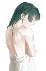  back back_focus blunt_bangs female from_behind green_hair highres kusuriya_no_hitorigoto long_hair maomao_(kusuriya_no_hitorigoto) messy_hair naked_towel o0hiruko0o profile sidelocks simple_background solo towel upper_body wet wet_hair white_background 