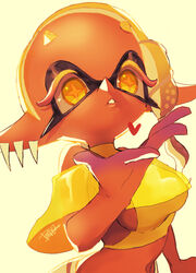  bare_shoulders blowing_kiss breasts colored_eyelashes commentary_request crop_top dark-skinned_female dark_skin female frye_(splatoon) heart inkling isamu-ki_(yuuki) medium_hair parted_lips pointy_ears shawl signature simple_background solo splatoon_(series) splatoon_3 star-shaped_pupils star_(symbol) symbol-shaped_pupils teeth tentacle_hair yellow_background yellow_eyes yellow_shawl 