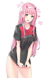  :d black_shirt blush collarbone commentary_request commission cowboy_shot darling_in_the_franxx female green_eyes hairband heart highres horns leaning_forward long_hair looking_at_viewer naked_shirt okamired open_mouth pink_hair print_shirt shirt shirt_tug short_sleeves simple_background smile solo standing straight_hair very_long_hair white_background white_hairband zero_two_(darling_in_the_franxx) 