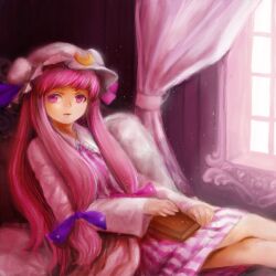  bed book brooch commentary_request crescent curtains female hat jewelry kutouten long_hair patchouli_knowledge photoshop_(medium) pillow pink_eyes pink_hair sitting solo striped touhou window 