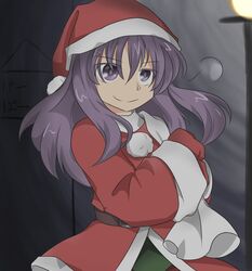  1other androgynous bad_id bad_pixiv_id bag christmas clause_(len&#039;en) commentary_request gloves hat jandare len&#039;en long_hair name_connection other_focus purple_eyes purple_hair red_gloves santa_costume santa_hat smile smirk solo 