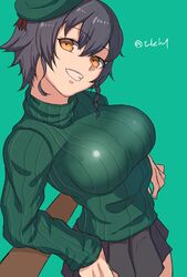  absurdres alternate_costume black_hair black_skirt breasts brown_eyes female girls_und_panzer green_background green_headwear green_sweater head_tilt highres large_breasts long_sleeves looking_at_viewer parted_lips pepperoni_(girls_und_panzer) pleated_skirt ribbed_sweater short_hair simple_background skirt smile solo sweater takefu_jiin teeth turtleneck turtleneck_sweater 