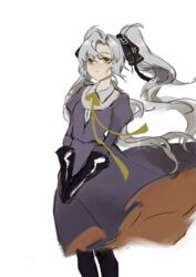  aug_para_(girls&#039;_frontline) black_gloves closed_mouth dress elbow_gloves feet_out_of_frame female girls&#039;_frontline gloves grey_hair hair_ribbon highres long_hair looking_away purple_dress ribbon smile_(mm-l) solo standing twintails white_background yellow_eyes 