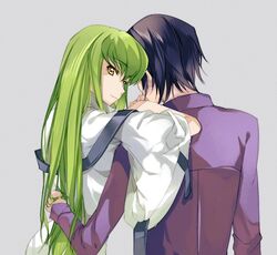  1boy black_hair c.c. code_geass commentary_request female from_behind green_hair grey_background lelouch_vi_britannia long_hair looking_at_viewer looking_back meimi_k purple_shirt shirt simple_background smile very_long_hair yellow_eyes 