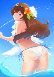  absurdres ass asymmetrical_bangs back beach bikini blue_eyes blue_sky brown_hair buttslayer cloud day earrings eyewear_on_head female flower from_behind grin guardian_tales hair_flower hair_ornament halterneck highres jewelry long_hair looking_at_viewer morning outdoors scientist_on_the_beach_sohee side-tie_bikini_bottom sky smile string_bikini sunglasses swimsuit water white_bikini 