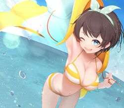  ;d arm_up armpits bikini blue_eyes bow bow_hairband breasts brown_hair cleavage female fisheye green_jacket hairband hairbow halterneck highres hololive jacket large_breasts light_blush looking_at_viewer marine_day multicolored_clothes multicolored_jacket nail_polish official_alternate_costume official_alternate_hairstyle one_eye_closed oozora_subaru oozora_subaru_(hololive_summer_2019) open_mouth orange_nails polka_dot_hairband sankon_(choko-noki) short_hair smile solo striped_bikini striped_clothes swept_bangs swimsuit two-sided_fabric two-sided_jacket two-tone_jacket virtual_youtuber yellow_bikini yellow_jacket 