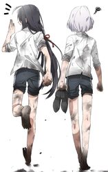  2boys ahoge barefoot black_hair commentary_request dirty dirty_clothes dirty_feet from_behind highres honebami_toushirou komiya_harumoto long_hair male_focus multiple_boys namazuo_toushirou pants pants_rolled_up shoes sleeves_rolled_up squiggle touken_ranbu unworn_shoes very_long_hair walking white_hair 