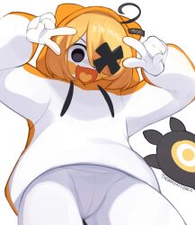  :d artist_name black_eyes blonde_hair borrowed_design commentary double_v drawstring english_commentary female grem_(gigi_murin) hair_over_one_eye heart heart_in_mouth highres hololive hololive_english hood hood_up hoodie jacket long_sleeves looking_at_viewer open_mouth pants personification puffy_long_sleeves puffy_sleeves simple_background smile solo tail v virtual_youtuber white_background white_hoodie white_jacket white_pants yoako 
