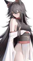  absurdres alternate_costume alternate_hair_length alternate_hairstyle animal_ears arknights bare_shoulders black_hair black_sash closed_mouth commentary cowboy_shot female grey_eyes hair_between_eyes half-closed_eyes highres long_hair looking_down obi ozeu0916 pelvic_curtain sash side_slit simple_background solo standing texas_(arknights) turning_head very_long_hair white_background wolf_ears wolf_girl 