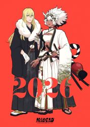  1boy 2026 adam's_apple alternate_costume animal_ears arm_guards arrow_(projectile) bandeau black_hair black_haori black_kimono black_sandals blonde_hair blue_eyes body_markings breasts caenis_(celebratory_attire)_(fate) caenis_(fate) cleavage closed_mouth clothing_cutout commentary crossed_bangs extra_ears fake_horns fate/grand_order fate_(series) female full_body fur_scarf gloves grey_hakama hadanugi_dousa hair_between_eyes hakama hakama_pants hamaya hand_on_weapon haori haori_himo headpiece highres hip_vent holding holding_arrow horns horse_ears japanese_clothes katana kimono kirschtaria_wodime long_hair long_sleeves looking_at_viewer multicolored_hair nail_polish new_year okobo pants parted_lips platform_sandals ponytail red_background rope sandals sheath sheathed shimenawa shrug_(clothing) side-by-side simple_background smile standing sword tabi tansan_(1soda2) toenail_polish toenails two-tone_hair weapon white_bandeau white_gloves white_hair white_hakama white_nails white_shrug wide_sleeves zouri 