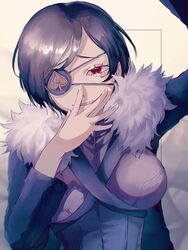  bad_id bad_twitter_id black_clover black_hair breasts evil_smile eyepatch female fur_trim gen_me highres looking_at_viewer red_eyes short_hair smile solo upper_body vanica_zogratis 