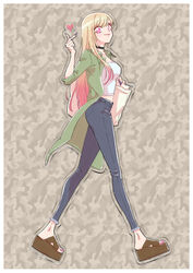  absurdres bag black_choker blonde_hair brown_footwear camouflage_background choker commentary fake_nails female green_jacket hand_up handbag heart high_heels highres jacket jewelry kitagawa_marin multicolored_hair nail_polish nishihara_erika official_art outline pants pink_eyes pink_hair ring shirt sono_bisque_doll_wa_koi_wo_suru toeless_footwear toenail_polish toenails wedge_heels white_outline white_shirt 