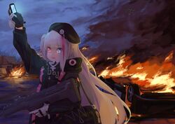  bag beret black_hat blue_eyes burning car cellphone commentary_request desert_tech_mdr drone eyes_visible_through_hair female fire flip_phone girls&#039;_frontline gloves grey_hair gsong-chan gun hat heterochromia highres load_bearing_vest long_hair looking_at_viewer mdr_(girls&#039;_frontline) motor_vehicle multicolored_hair night night_sky one_side_up open_mouth phone pink_eyes pink_hair pom_pom_(clothes) shoulder_bag sidelocks signal_bar sky smoke solo strap streaked_hair trigger_discipline weapon wreckage 