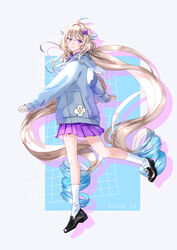  absurdres alternate_costume black_footwear blonde_hair blue_hair blue_hoodie blush bow cowlick drawstring drop_shadow enna_alouette fake_wings female gradient_hair highres hood hood_down hoodie lins_(linszhz) long_hair long_sleeves looking_to_the_side multicolored_hair nijisanji nijisanji_en pleated_skirt purple_bow purple_eyes purple_skirt shoes skirt sleeves_past_wrists smile socks solo twitter very_long_hair virtual_youtuber walking white_bow white_socks wings 