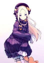  abigail_williams_(fate) black_bow black_dress black_hat blonde_hair blue_eyes blush bow commentary_request dress fate/grand_order fate_(series) feet_out_of_frame female hairbow hat highres long_hair long_sleeves looking_at_viewer orange_bow parted_bangs polka_dot polka_dot_bow purple_dress purple_hat sleeves_past_fingers sleeves_past_wrists smile solo standing stuffed_animal stuffed_toy teddy_bear tranquillianusmajor 