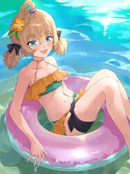  ahoge bikini blonde_hair blue_eyes blush female flower green_bikini hair_flower hair_ornament highres konchi_(63438789) millie_parfait multicolored_bikini multicolored_clothes nijisanji nijisanji_en official_alternate_costume open_mouth short_twintails smile solo swimsuit twintails virtual_youtuber water yellow_bikini yellow_flower 