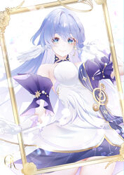  absurdres aqua_eyes bead_bracelet beads blue_eyes bracelet breasts chark14 cleavage collar cowboy_shot detached_collar detached_sleeves dress earrings english_commentary female gloves hair_between_eyes halo hand_up head_wings highres honkai:_star_rail honkai_(series) jewel_under_eye jewelry large_breasts long_hair looking_at_viewer mixed-language_commentary musical_note_ornament picture_frame purple_collar purple_hair purple_sleeves robin_(honkai:_star_rail) sidelocks signature smile solo white_background white_dress white_gloves wings 