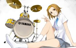  brown_eyes brown_hair commentary drum drum_set female grin hairband highres instrument k-on! kriss_sison miniskirt no_shoes sakuragaoka_high_school_uniform school_uniform short_hair short_sleeves sitting skirt smile socks solo tainaka_ritsu v white_socks 