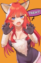  ahoge animal_ears animal_pose black_nails blue_eyes blush breasts claw_pose cleavage commentary cowboy_shot english_text female fur go-toubun_no_hanayome hair_ornament kemonomimi_mode large_breasts long_hair looking_at_viewer nail_polish nakano_itsuki oerba_yun_fang open_mouth orange_background red_hair sidelocks simple_background solo star_(symbol) star_hair_ornament tsuchifumazu 