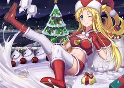  blonde_hair boots breasts capelet cherry chinese_commentary christmas christmas_ornaments christmas_tree cleavage commentary_request female food fruit gift green_eyes grenda-san hat highres huanghyy medium_breasts midriff navel one_eye_closed photoshop_(medium) red_footwear robot_girls_z sack santa_boots santa_costume santa_hat short_shorts shorts smile solo thighhighs white_thighhighs 