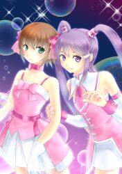  2girls alternate_costume arm_grab bad_id bad_pixiv_id blue_background bow brown_hair choker detached_collar gloves green_eyes grin highres in-franchise_crossover kururi_(oekaki_nikki) long_hair multiple_girls necktie pink_bow pink_choker pink_necktie purple_eyes purple_hair ribbon rita_mordio short_hair skirt smile sophie_(tales) sparkle tales_of_(series) tales_of_graces tales_of_vesperia twintails 