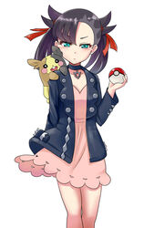  :&lt; :d aqua_eyes asymmetrical_bangs black_choker black_hair black_jacket blush choker closed_mouth collarbone commentary_request dress female hair_ribbon half-closed_eyes hand_up holding holding_poke_ball jacket long_hair long_sleeves looking_at_viewer marnie_(pokemon) momoda_yasuhito morpeko morpeko_(full) on_shoulder open_clothes open_jacket open_mouth pink_dress poke_ball poke_ball_(basic) pokemon pokemon_(creature) pokemon_on_shoulder pokemon_swsh red_ribbon ribbon simple_background smile twintails v-shaped_eyebrows white_background 