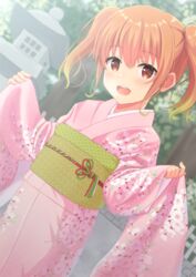  absurdres blonde_hair brown_hair commentary_request female furisode hair_ornament hatsumoude highres idoly_pride japanese_clothes kawasaki_sakura_(idoly_pride) kimono long_hair long_sleeves looking_at_viewer new_year open_mouth partial_commentary smile twintails wide_sleeves yorumiru 