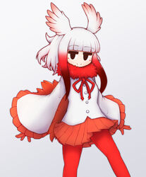  aticotta bad_id bad_pixiv_id black_eyes blunt_bangs commentary female frilled_sleeves frills gloves highres japanese_crested_ibis_(kemono_friends) jitome kemono_friends long_sleeves looking_at_viewer medium_hair pantyhose pleated_skirt red_gloves red_hair red_pantyhose red_skirt skirt smile solo white_hair wide_sleeves 