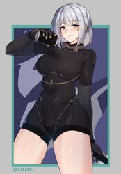  black_bodysuit bodysuit border breasts combat_knife covered_navel female girls&#039;_frontline gloves grey_border grey_hair highres holding holding_knife knife looking_at_viewer medium_breasts outside_border purple_eyes rpk-16_(girls&#039;_frontline) short_hair skin_tight smile solo thighs tilt-shift_(azalanz) twitter_username weapon 