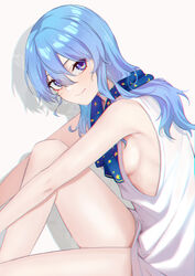  alternate_costume blue_hair blue_scarf blush breasts closed_mouth female from_side hair_between_eyes highres hololive hoshimachi_suisei knee_up long_hair looking_at_viewer looking_to_the_side medium_breasts purple_eyes revision saco_(cgmore) scarf shirt sideboob simple_background sitting sleeveless sleeveless_shirt smile solo star_(symbol) star_in_eye star_print symbol_in_eye virtual_youtuber white_background white_shirt 