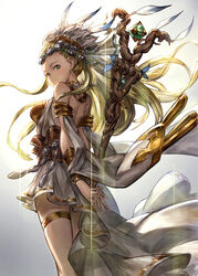  arms_at_sides bare_legs bare_shoulders blonde_hair blush bracelet braid branch breasts choker closed_mouth commentary_request dress ecien female floating_hair from_behind gem gradient_background gradient_hair granblue_fantasy highres holding jewelry leaf lens_flare long_hair looking_at_viewer looking_back medium_breasts multicolored_hair outstretched_arm petra_(granblue_fantasy) profile simple_background smile solo tied_hair veil very_long_hair white_dress yellow_eyes 