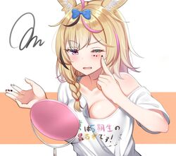  alternate_costume animal_ears applying_makeup bad_id bad_twitter_id blonde_hair bow braid breasts cleavage female fox_ears hairbow highres hololive long_hair mirror multicolored_hair omaru_polka one_eye_closed pink_hair purple_eyes shirt solo squiggle streaked_hair suzutarou_gunsou translated virtual_youtuber white_shirt 